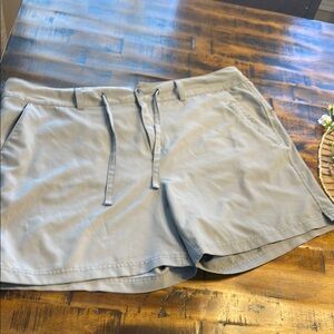 Women’s Magellan shorts